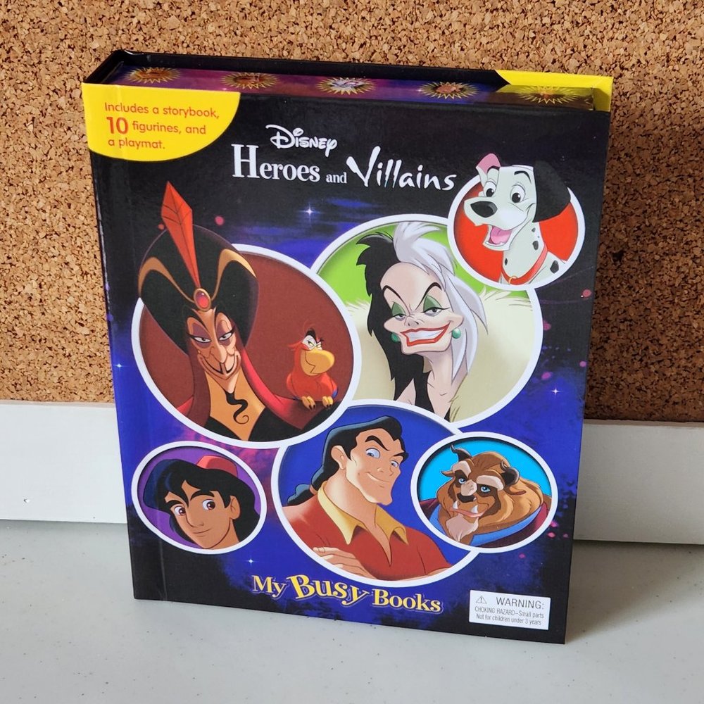 Disney Heroes & Villains My Busy Book NEW SEALED 10 Figures Playmat P.I. Kids